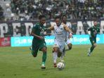 Dewa-United-menaklukkan-Persebaya-0-3-di-Stadion-Gelora-Bung-Tomo-GBT-Selasa-1642024.jpg