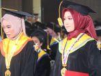 Dhea-Arviana-Wijianti-Wisudawati-peraih-IPK-tertinggi-di-Universitas-Jember.jpg