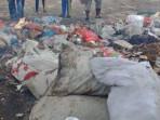 Fenomena-buang-sampah-sembarangan-marak-terjadi-di-jalanan-Surabaya.jpg