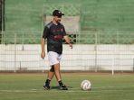 Gambar-Pelatih-Madura-United-Mauricio-Souza.jpg