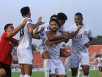 Gelandang-Madura-United-Iran-Junior-merayakan-gol-ke-gawang-lawan.jpg