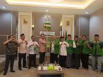 Gus-Fawait-menerima-surat-tugas-DPP-PPP-sebagai-Calon-Bupati-Jember.jpg