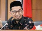 Inilah-sosok-Ustaz-Adi-Hidayat-saat-mengisi-kajian.jpg