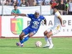 Jhon-Eddy-Mena-saat-tampil-bersama-PSPS-Riau-di-Liga-2-20242025-Musim-depan.jpg
