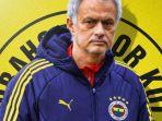 Jose-Mourinho-kini-resmi-membesut-klub-raksasa-Liga-Turkiye-Fenerbahce.jpg