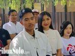 Kaesang-Pangarep-dan-Erina-Gudono-setelah-ditemui-petinggi-PSI-untuk-menerima-kartu-anggota.jpg