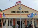 Kantor-KPU-Sampang-Jalan-Diponegoro-Kelurahan-Banyuanyar-KecamatanKabupaten-Sampang.jpg