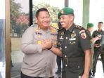 Kapolres-Pamekasan-AKBP-Jazuli-Dani-Iriawan-menghadiri-sertijab-Dandim-0826-Pamekasan.jpg