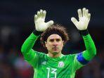 Kiper-Meksiko-Guillermo-Ochoa-yang-kini-jadi-rebutan-Inter-Milan-dan-AC-Milan.jpg