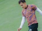 MILIKI-MOTIVASI-LEBIH-Pemain-Dewa-United-Egy-Maulana-Vikri-menjalani-latiha.jpg