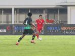 Malik-Risaldi-sedang-menguasai-bola-dalam-laga-uji-coba-timnas-Indonesia.jpg