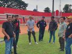 Manajemen-Arema-FC-survei-ke-Stadion-Soepriadi-Blitar-pada-Senin-2752024.jpg