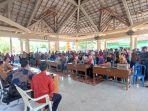 Musdes-mendadak-di-Pendopo-Desa-Margoagung-untuk-menonaktifkan-Amirul-Wahab.jpg