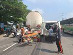 Pasutri Dihantam Truk Semen dari Belakang di Lamongan, Suami Meninggal di TKP, Istri Luka Parah