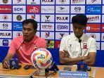 Pelatih-karteker-Madura-United-Rachmad-Basuki-dan-Arsa-Ramadan-saat-jumpa-pers.jpg