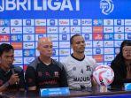 Pelatih-karteker-Madura-United-Rakhmad-Basuki-saat-jumpa-pers-jelang-laga-di-Batakan.jpg