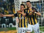 Pemain-Fenerbache-Arda-Guler-yang-dijuluki-Lionel-Messi-dari-Turki-kini-diincar-Barcelona.jpg