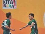 Pemain-Futsal-Jatim-berselebrasi-usai-mencetak-gol-di-Gor-Dispora-Sumut.jpg
