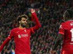 Pemain-Liverpool-Mohamed-Salah-dengan-Sadio-Mane-Jumat-27-Mei-2022.jpg