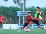Ezra Kembali Berlatih Bersama Persik, Ong Kim Swee Beri Pesan Penting