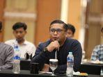 Peneliti-LSI-Denny-JA-Ari-Astariadi-saat-memberikan-penjelasan-beberapa-waktu-lalu.jpg