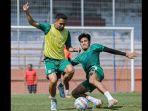 Persebaya-siap-akhiri-rekor-Madura-United-di-kandangnya-sendiri.jpg