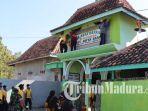 Personel-Polres-Pamekasan-mengecat-area-Pasarean-Batu-Ampar-Jumat-2362023.jpg