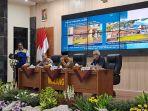 Project-Manager-PT-Waskita-Karya-Vino-Pramudya-paparkan-progress-renovasi-Stadion-Kanjuruhan.jpg