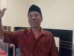 SAKSI-PEMBUNUHAN-Edi-Siswanto-tetangga-korban-usai-dimintai-keterangan.jpg