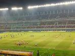 Suasana-Stadion-GBT-jelang-laga-Thailand-vs-Indonesia-Final-Piala-AFF-U-19-2024.jpg