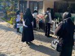 Suasana-pelamar-PPPK-di-Kabupaten-Pamekasan-Madura-saat-mendatangi.jpg