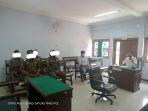 Suasana-saat-salah-satu-pemilik-karaoke-di-Pamekasan-menjalani-sidang.jpg