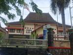 Tampak-dari-depan-kantor-Dinas-Perpustakaan-dan-Kearsipan-Disperpusip.jpg