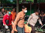 Tim-Inafis-Polres-Madiun-Kota-bersama-SPKT-mengevakuasi-jenazah-tukang-becak-di-Kota-Madiun.jpg