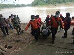 Tim-SAR-saat-mengevakuasi-jenazah-ODGJ-yang-diduga-kabur-dari-RSUD.jpg