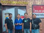 Warga-Bulak-Banteng-Surabaya-diduga-menjadi-kurir-narkoba-diringkus-Polsek-Pangarengan-Sampang.jpg