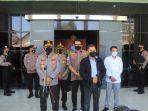 adies-kadir-kunker-ke-polrestabes-sby.jpg