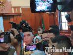 ahmad-dhani-ucapkan-selamat-ulang-tahun-ke-anaknya-shafeea-ahmad-di-pn-surabaya.jpg