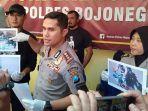 akbp-ary-fadli-saat-menunjukkan-barang-bukti.jpg