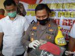 akbp-m-nur-azis-menunjukkan-barang-bukti-kasus-pencurian.jpg