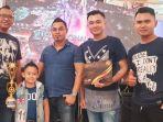 alfiero-didampingi-tim-management-b_am-bagoes-agency-management.jpg
