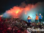api-hanguskan-tumpukan-sampah-di-tpa-supit-urang-kota-malang.jpg