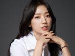 artis-korea-park-shin-hye.jpg