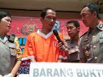 bapak-yang-ajak-anaknya-usia-7-tahun-mencuri-handphone-di-surabaya.jpg
