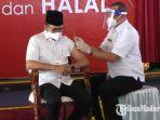 bupati-bangkalan-rk-abdul-latif-amin-imron-menjadi-penerima-vaksin-pertama-di-bangkalan.jpg