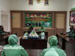 dandim-pamekasan-letkol-inf-tejo-baskoro-saat-memberikan-sambutan-di-hari-juang-tni-ad-ke-75.jpg