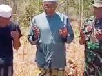 di-depan-pipa-air-dari-sumber-mata-air-baru.jpg