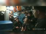 diduga-awak-kri-nanggala-402-yang-sedang-bernyanyi-bersama.jpg