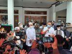 dirut-sriwijaya-air-jefferson-i-jawuna-memberikan-sambutan-penerimaan-jenazah-captain-afwan.jpg