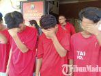 empat-tersangka-saat-di-mapolsek-benowo-surabaya.jpg
